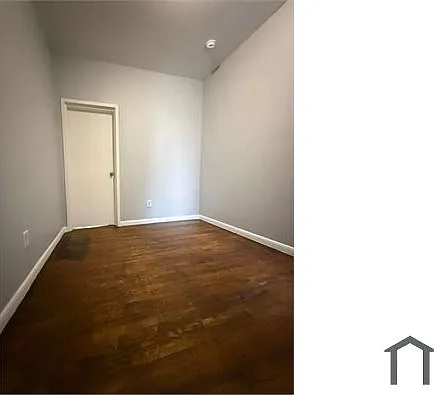 92 Ash St — Photo 2