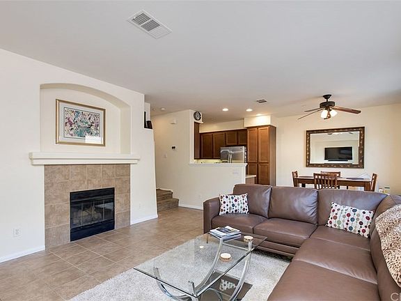 5th image of 41539 Blue Canyon Ave Unit 4
