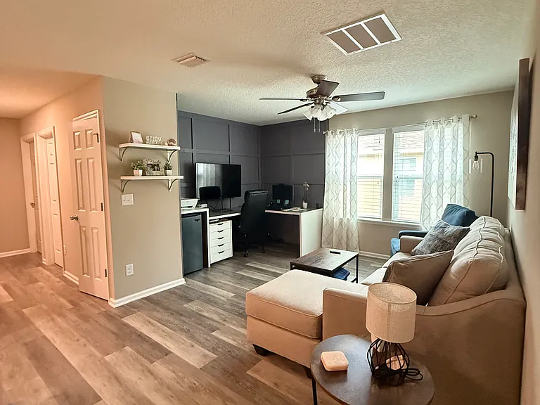 271 Heritage Oaks Dr — Photo 16