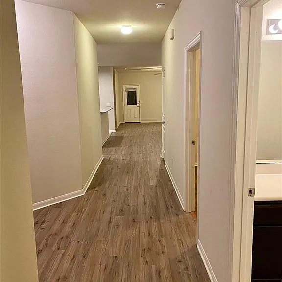 172 Hollis Ln — Photo 10