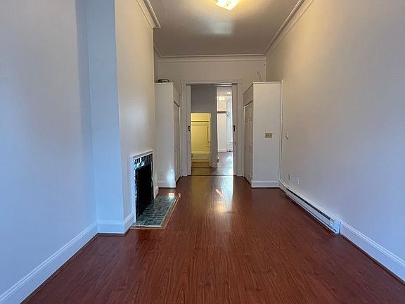 5th image of 112-114 E Preston St APT 112-1