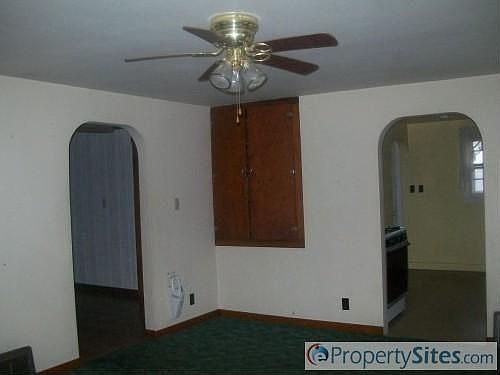 4th image of 208 S East St