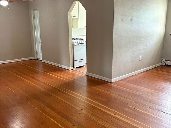 3rd image of 2505 Eaton St #2x1