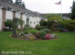 133 SW Normandy Rd APT 16, Seattle, WA 98166