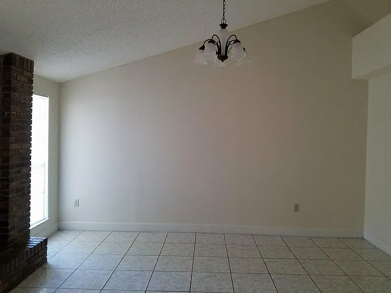 995 Windway Cir — Photo 8