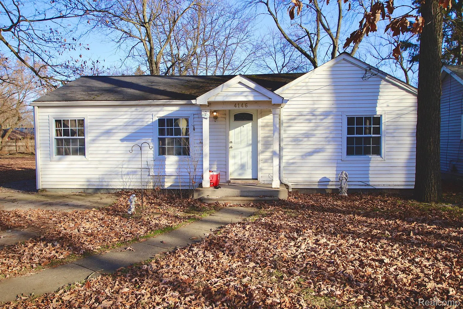 4146 Lotus Dr photo 1