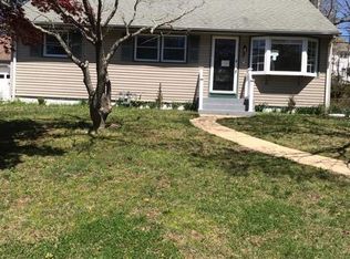 3 Willow Dr, Neptune, NJ