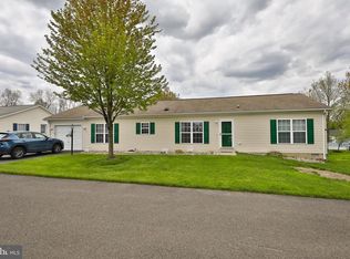 2041 Highland Ct #2041, North Wales, PA