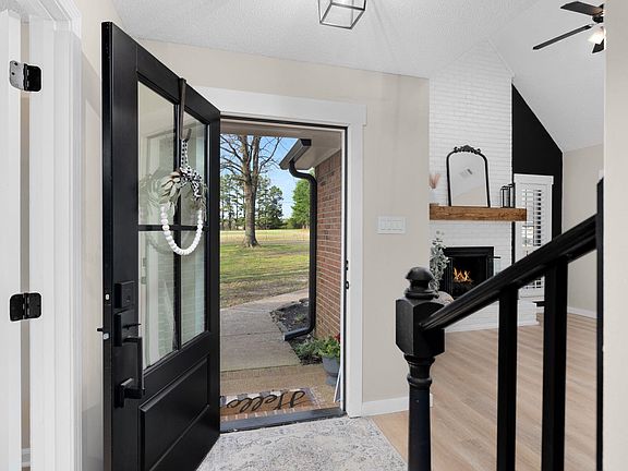 4th image of 8645 Rosalee Rd