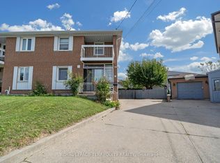 11 Dixiana Ct, Toronto, ON M3L1X3
