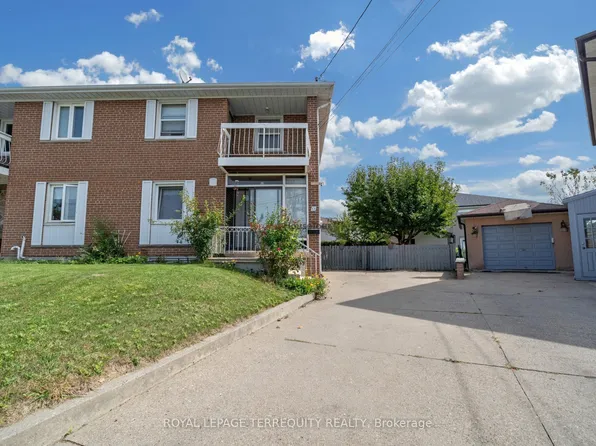 11 Dixiana Ct, Toronto, ON M3L 1X3
