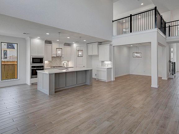 3rd image of 10143 Sumlin Court