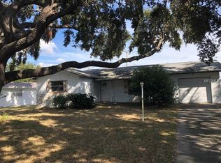 9733 Crestview St, Seminole, FL 33772