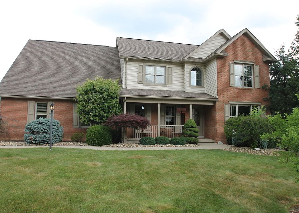 1st image of 407 Meadowood Dr
