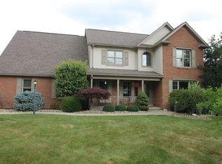407 Meadowood Dr, Greensburg, PA 15601