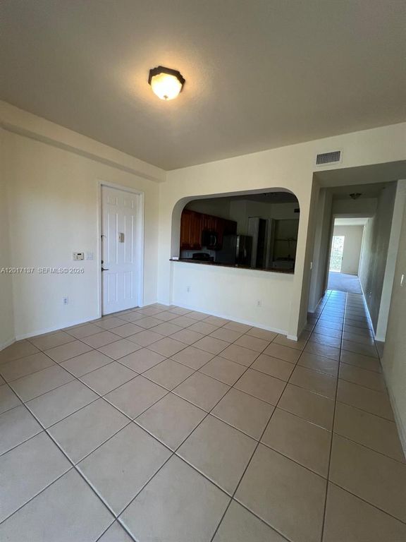 3500 Oaks Clubhouse Dr APT 211, photo 8