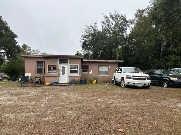 6118 Mercer Cir N, Jacksonville, FL 32217