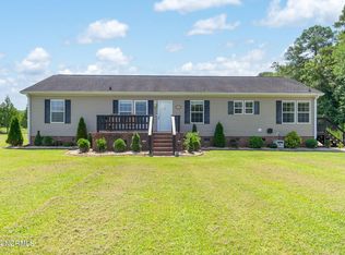 1910 Osbourne Rd, Williamston, NC 27892