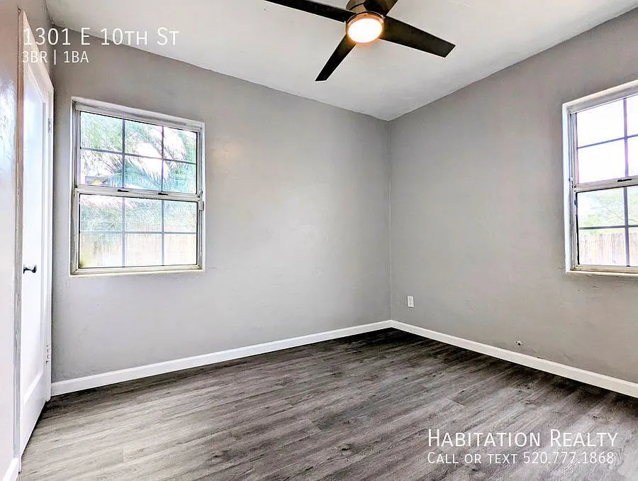 Renovated 3bed/1bath University Area, with a large backyard at Rincon Heights! — Photo 4