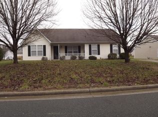 1803 Bellwick Dr, Greensboro, NC 27406