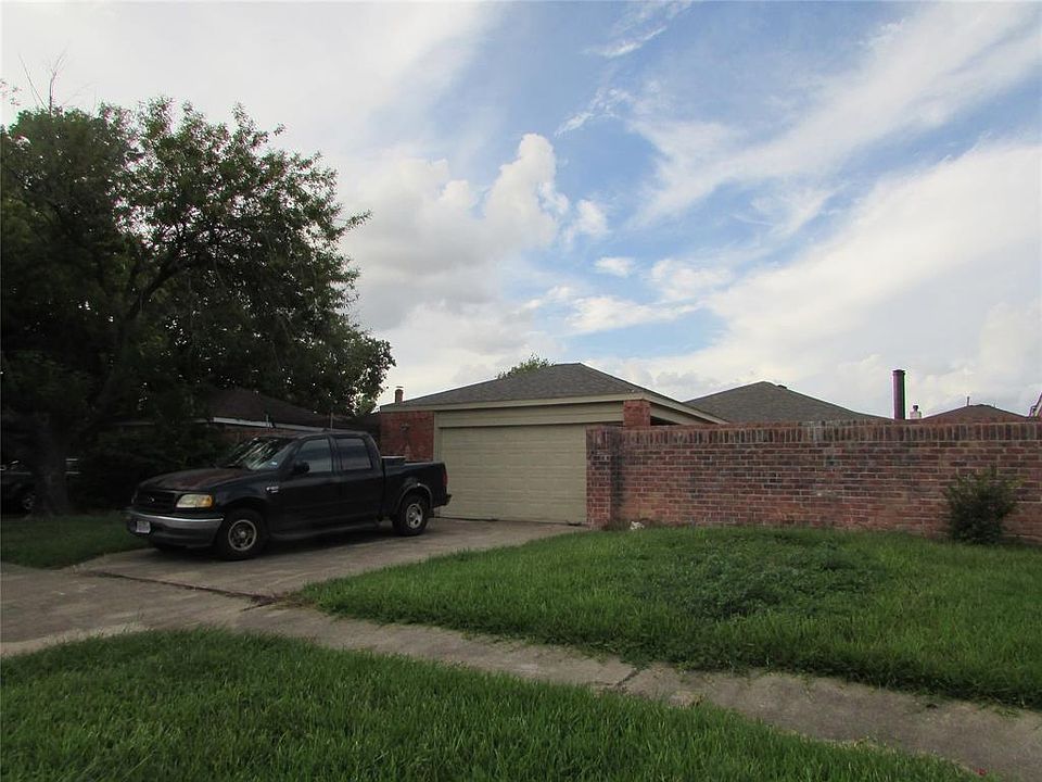 1st image of 13110 Newbrook Dr