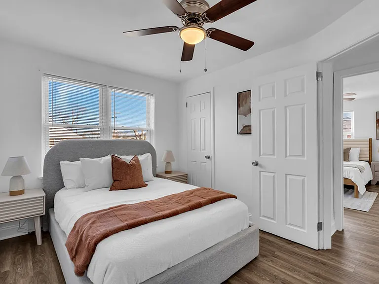Maple Court Apartments — Photo 16
