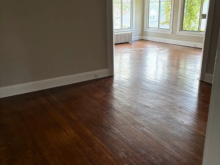 12907 Clifton Blvd #11 — Photo 3
