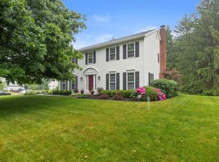 46 Bishops Ct, Pittsford, NY 14534