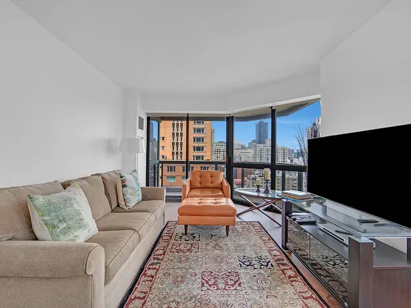200 E 61st St APT 21F, New York, NY 10065