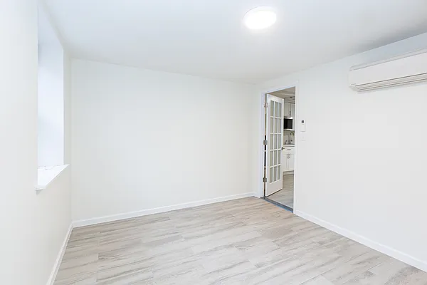 Rented by Compass | media 11