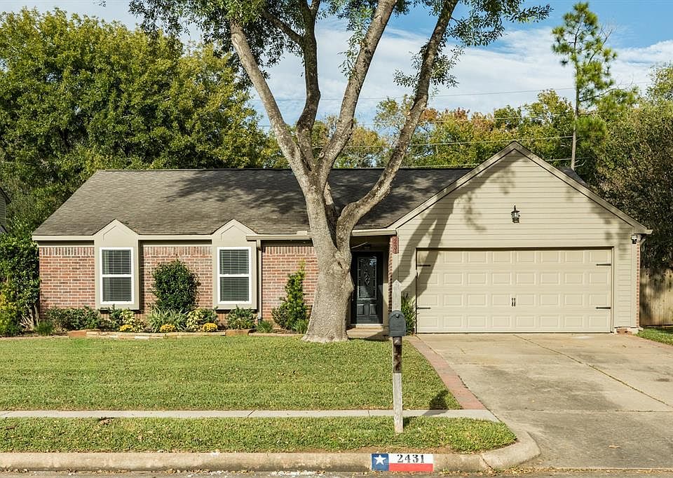 1st image of 2431 Country Place Dr