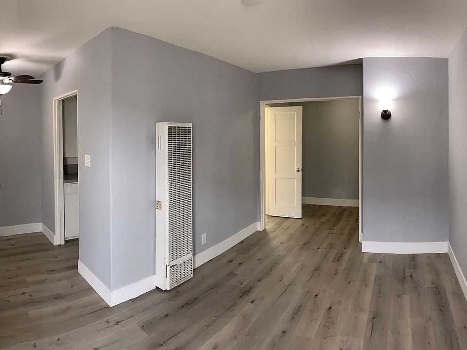 1st image of 131 10th St Unit B