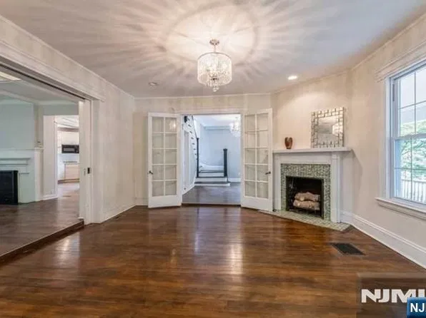92 Highwood Avenue, Tenafly, NJ 07670