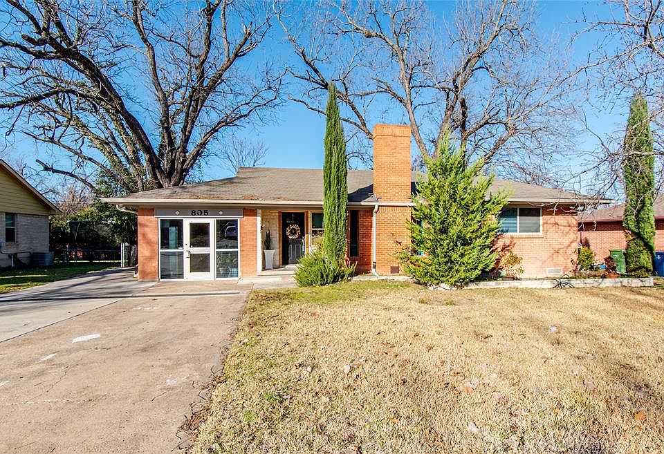 1st image of 805 Parkmont Dr