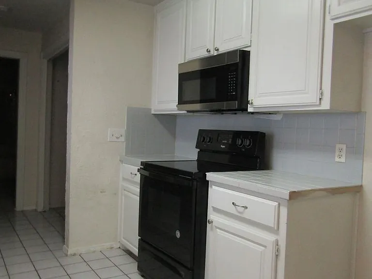 501 NW Fairway Villas Dr — Photo 16