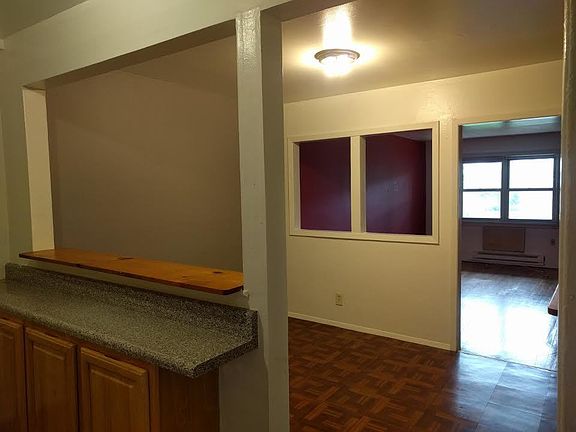 3rd image of 21028 23rd Ave APT 1