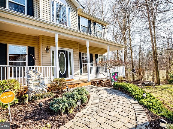 2nd image of 11 Saint Marys Ln