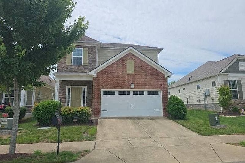 1st image of 2539 Walpole Ln
