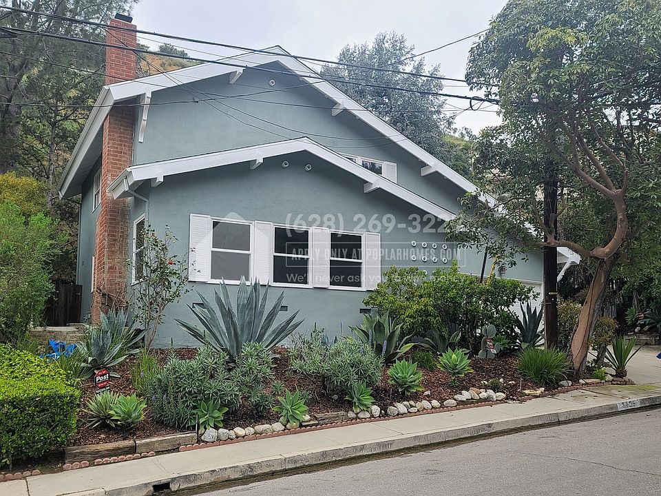 1st image of 3125 N Beachwood Dr