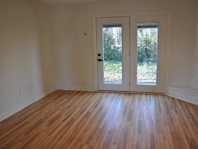 333 S Burns Ave #A — Photo 5
