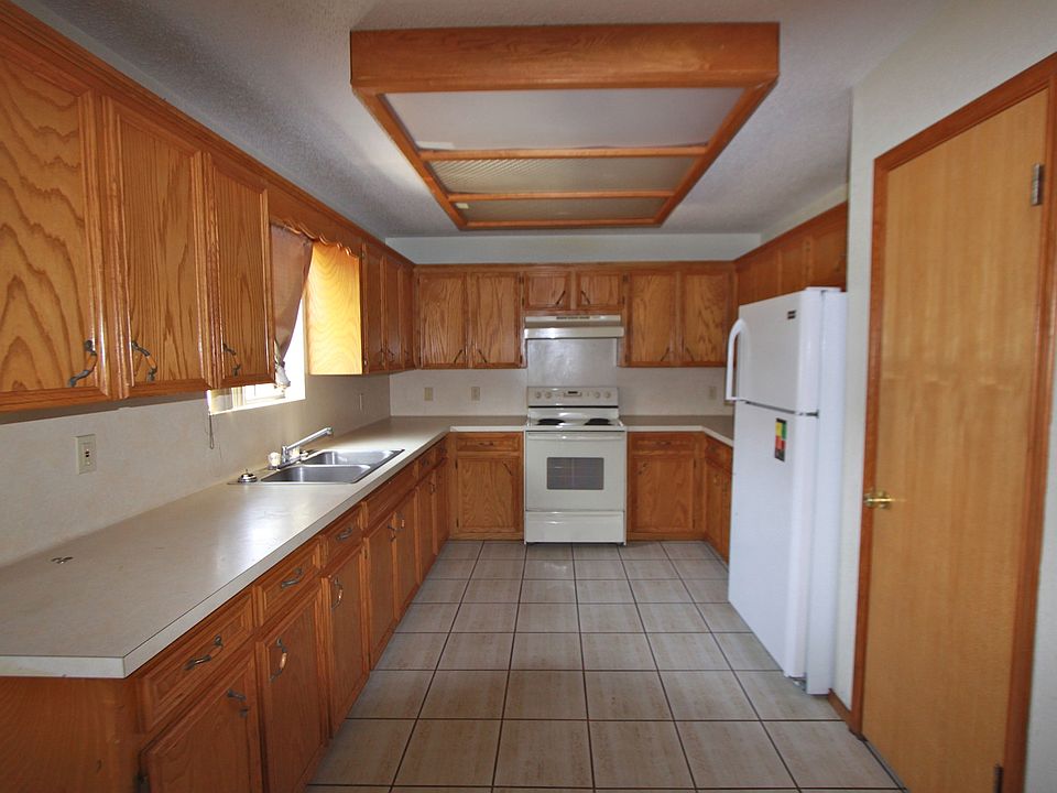 1st image of 2418 N 28th Ln