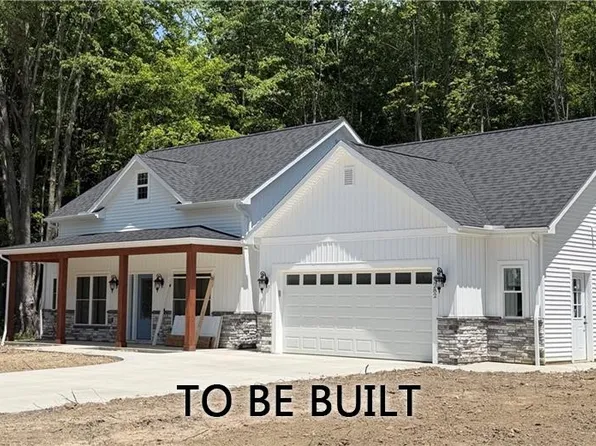 5269 Century Bay Ave, Ashtabula, OH 44004