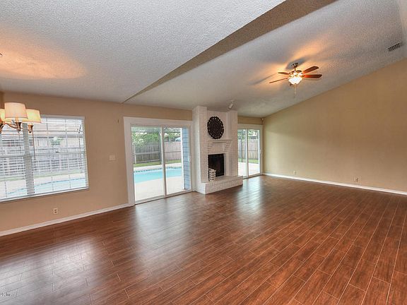 5th image of 8340 Cross Timbers Dr W