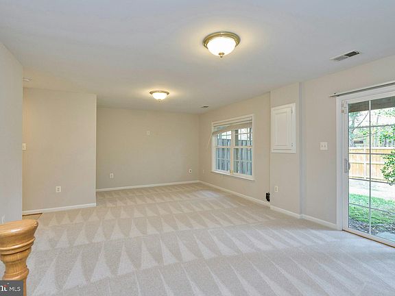 3rd image of 109 Herndon Mill Cir