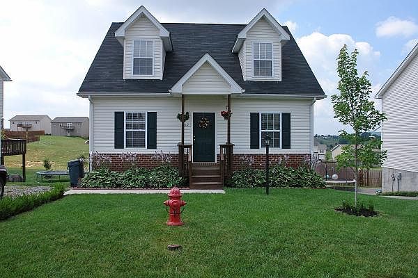 1st image of 145 Sage Ln
