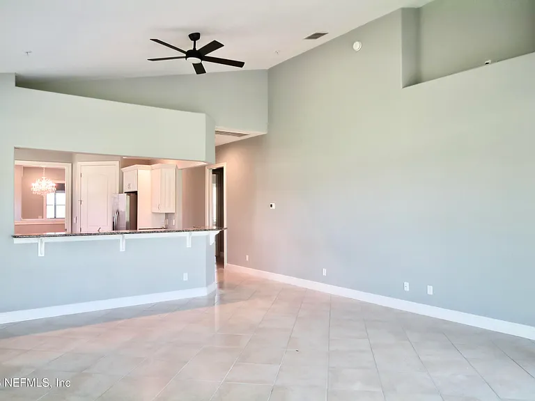 112-112 Laterra Links Cir #202 — Photo 11