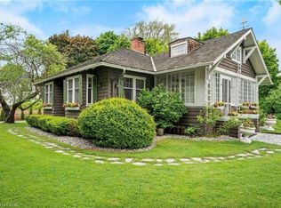 227 Green St, Burlington, ON L7R 0B1