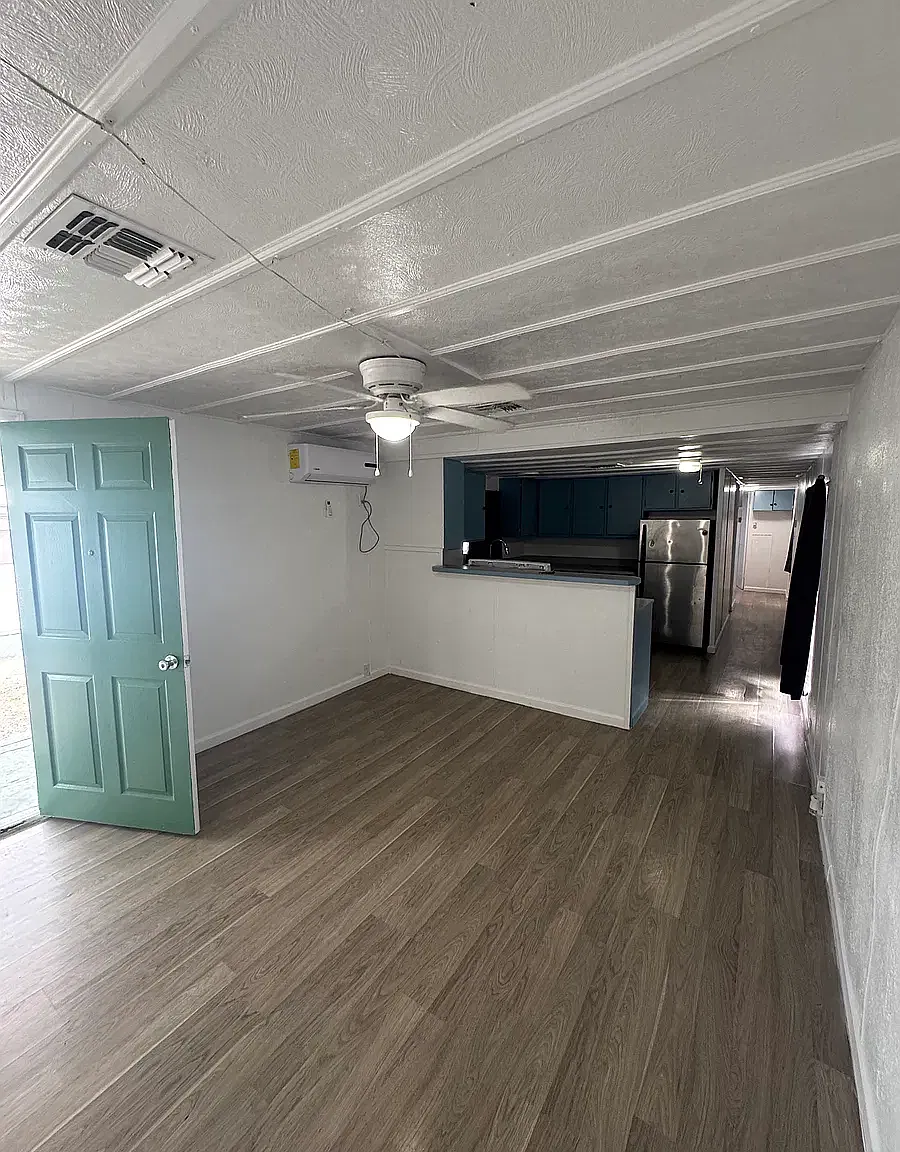 3 bed, $1,200 — Photo 3