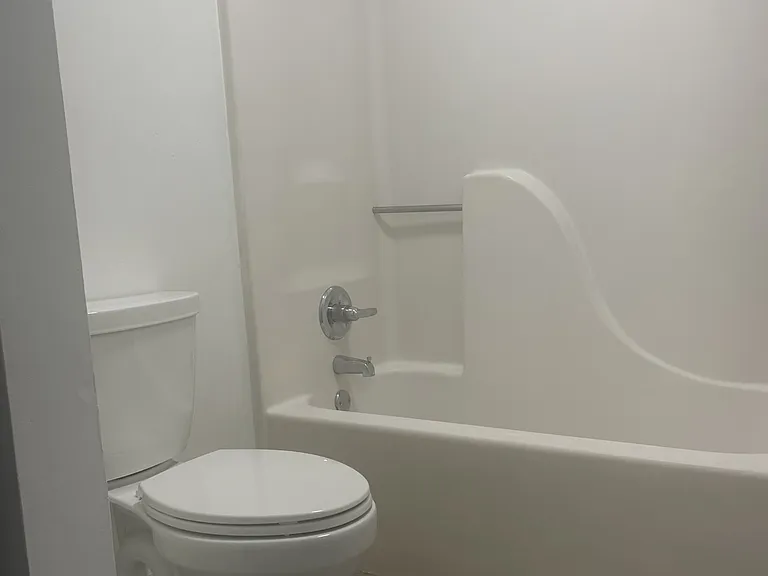 2505 W Broad St #311 — Photo 9