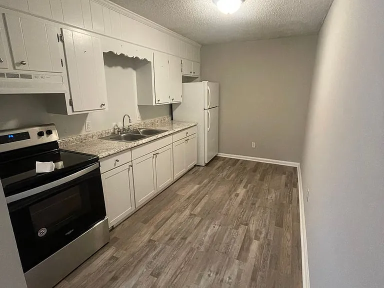 651 Kingston Ave — Photo 15